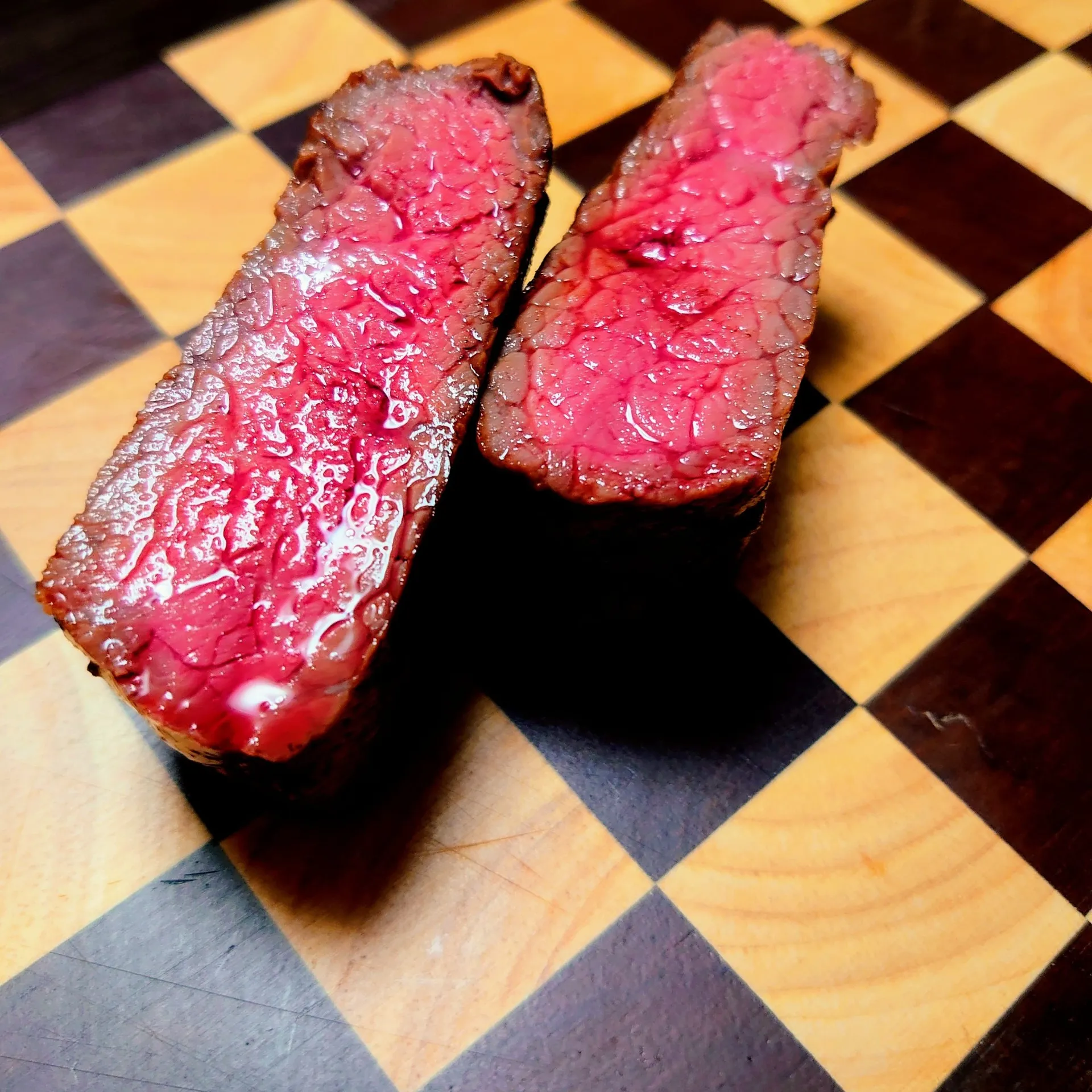 世田谷で唯一、オンライン輸入牛専門肉屋です。ステーキやキャンプ、BBQによろしくどーぞ！