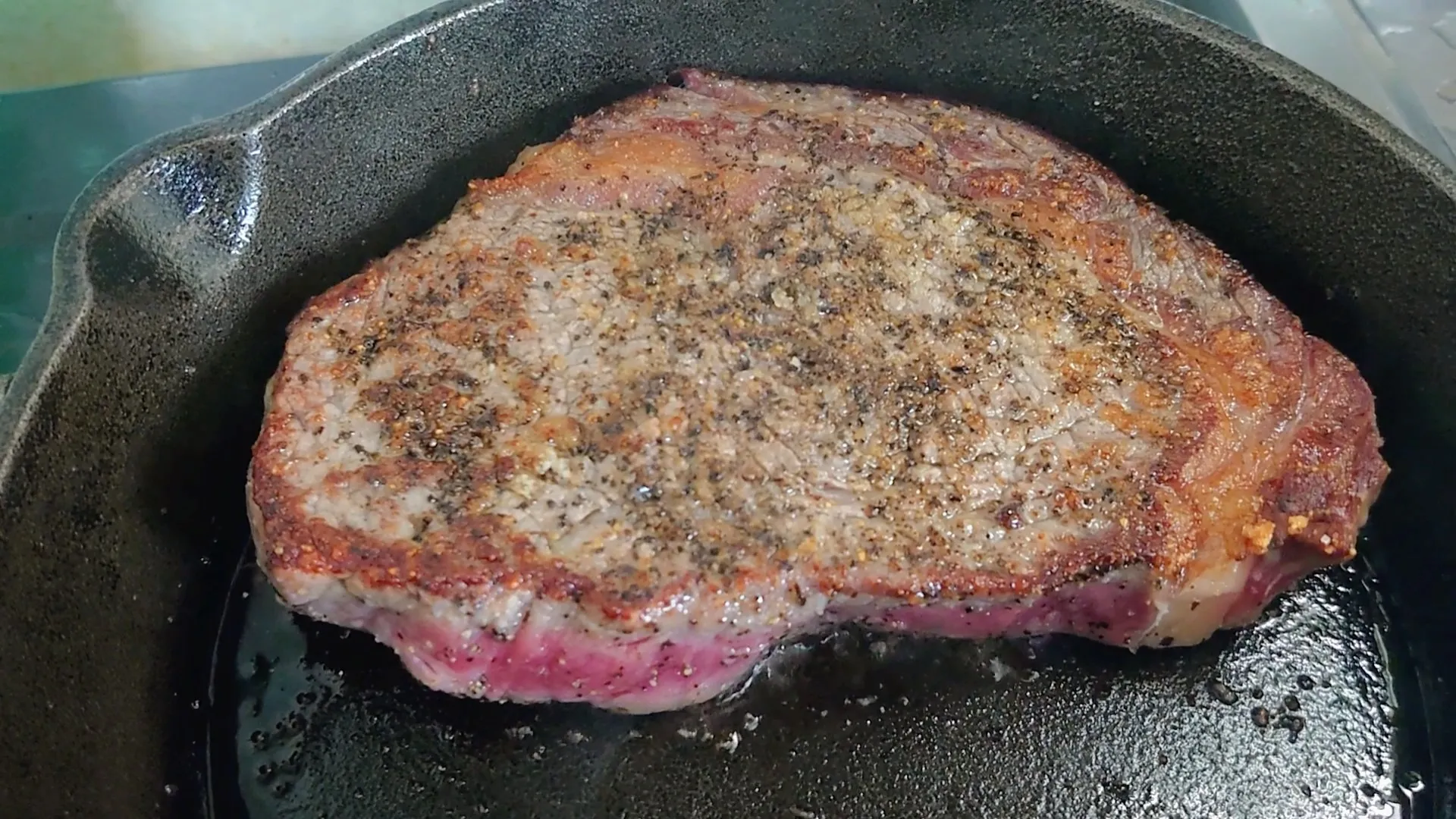 世田谷のオンライン肉屋は美味しい輸入牛でステーキができますよ！